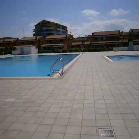 아파트 Villaggio Dei Fiori - Agenzia Cocal 카오를레